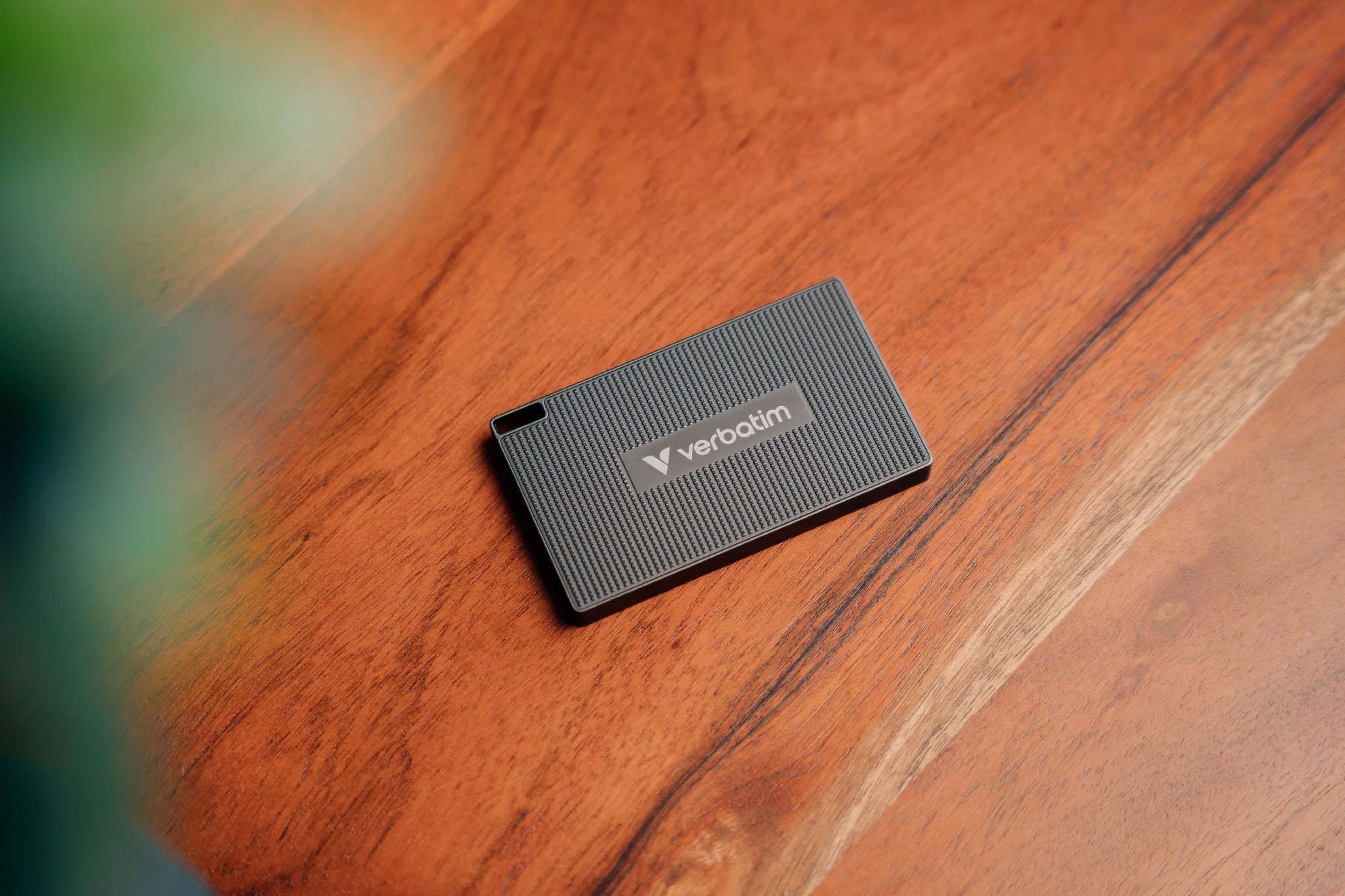1TB портативный SSD Verbatim Metal Mini, 2000MBps — изображение 3